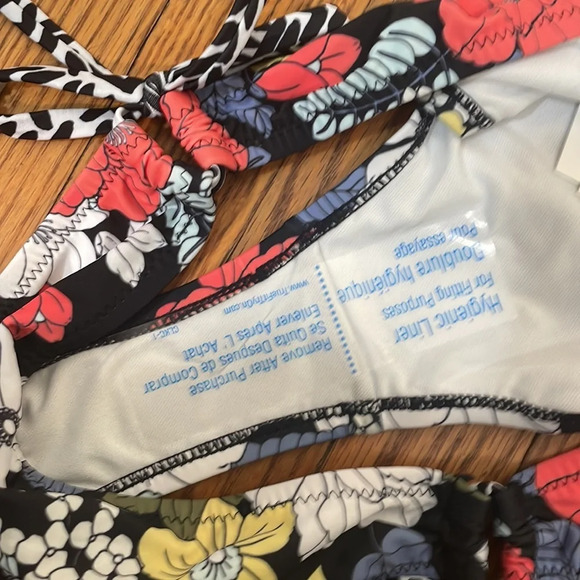 Jessica Simpson Tropical Punch Side-Tie Hipster Bikini Bottoms size Large NWT - Picture 7 of 7
